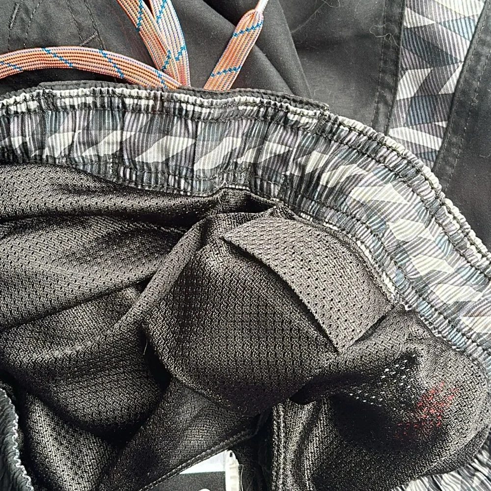 Nike Swim Trunks Mens Medium Black Gray Neon Orange Mesh Lined Board Shorts